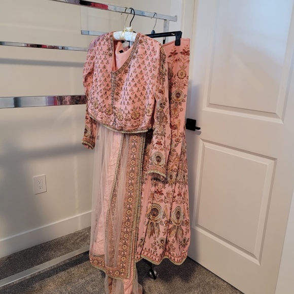 Floral lengha - Picture 2 of 2